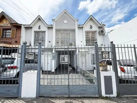 Triplex venta 4 ambientes Ramos Mejia