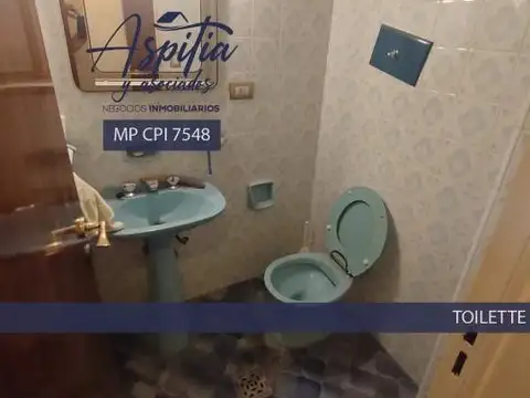 Departamento 7 ambientes con 3 baños