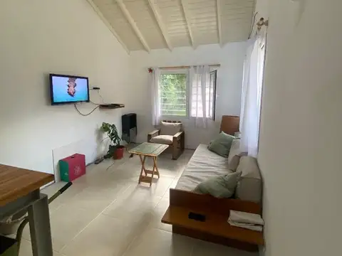 Chalet de 4 ambientes con quincho en barrio Grosellar