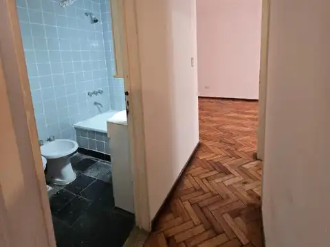 Departamento en Alquiler en Balvanera, $ 650.000