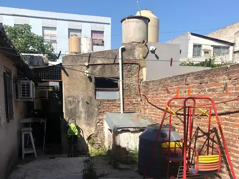 Manuela Pedraza 2500