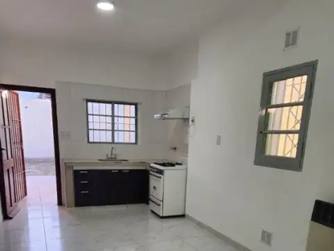 Casa en Alquiler con 1 cochera