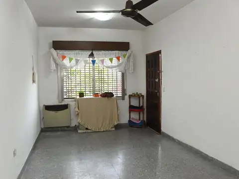 Depto Tipo Casa en Venta en Villa Ballester, USD 87.000