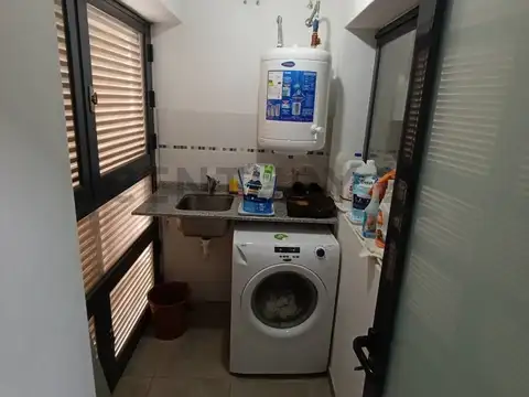 SE VENDE DEPARTAMENTO CÉNTRICO CON COCHERA EN RAFAELA