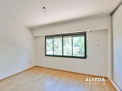 Departamento en Venta con 2 cocheras