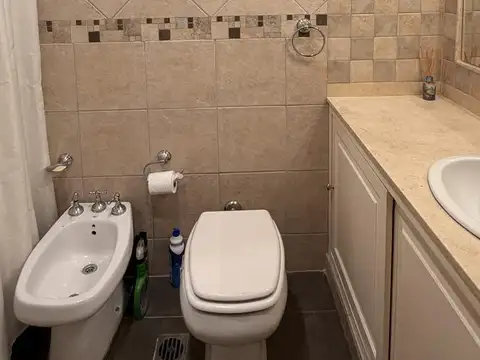 Departamento 4 ambientes con 2 baños