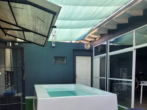 Casa tres dormitorios - La Plata San Carlos