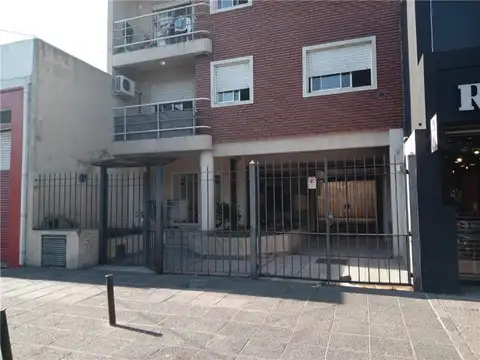 Chacabuco  114 1º A