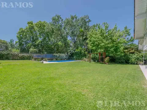 Casa en Alquiler al Este