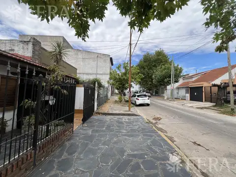 1º DE MAYO  al 300