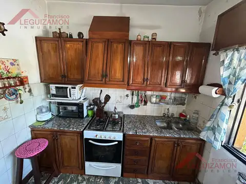 Casa 4 ambientes con 1 baño