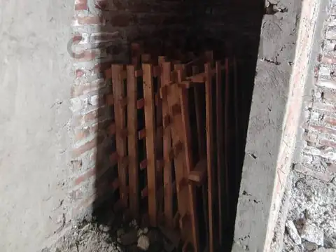 Renato Zanzín 1700, Piso 0