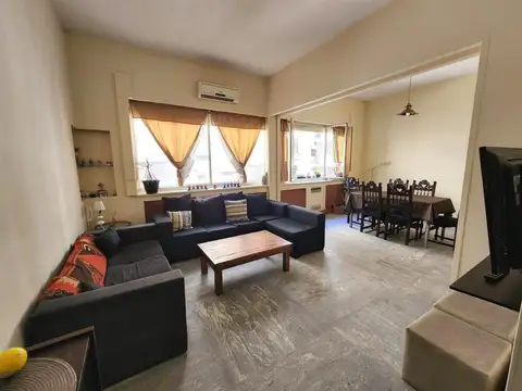 Departamento en venta 3 ambientes con dependencia - Recoleta
