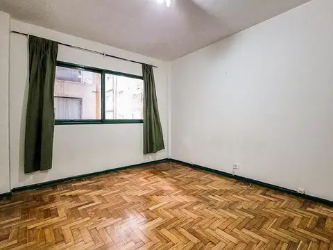 Dos ambientes. Luminoso. Recoleta.