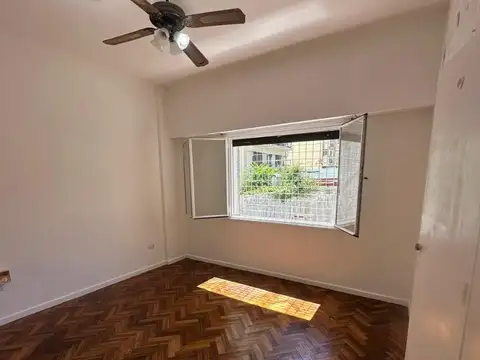 Departamento en Alquiler en Almagro, $ 700.000