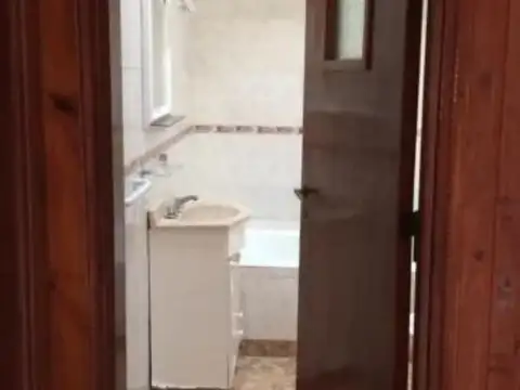 Depto Tipo Casa en Venta 45 años