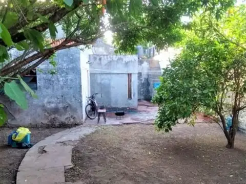 Casa 3 ambientes con 1 baño