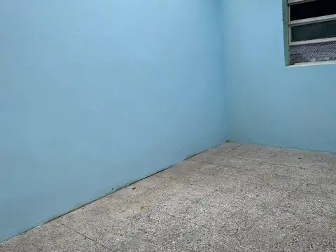 Depto Tipo Casa 2 ambientes con 1 baño