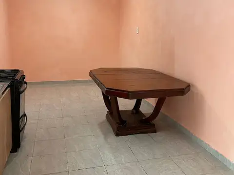 Depto Tipo Casa en Alquiler de 1 dormitorio