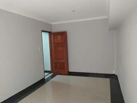 ALQUILER OFICINA AMPLIA- IDEAL ESTUDIOS Y EMPRESAS