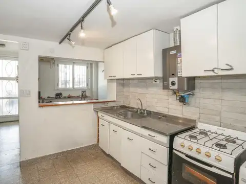Depto Tipo Casa 2 ambientes con 1 baño