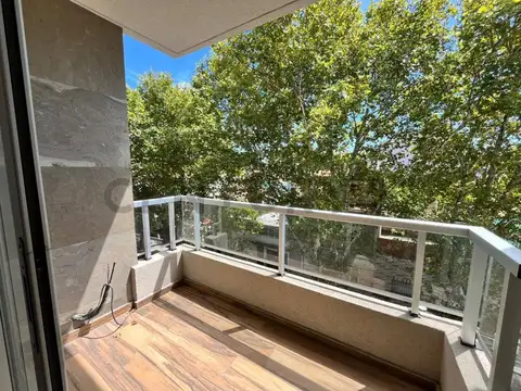 Monoambiente a estrenar con balcón al frente en Parque Chas