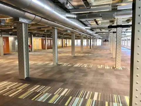 Oficina Monoambiente con 15 baños