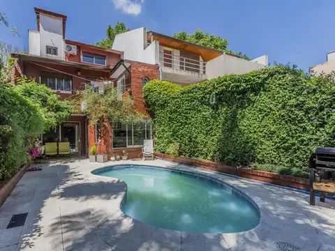 Excelente casa de 5 ambientes con pileta en Vicente López.