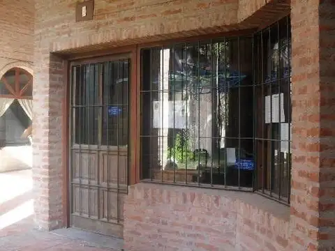 Av. Buenos Aires 700