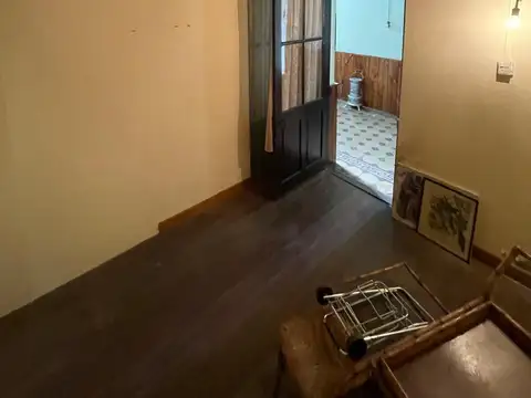 Casa antigua buen estado y excelente ubicación
