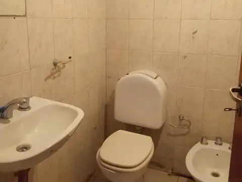 Depto Tipo Casa en Alquiler 50 años