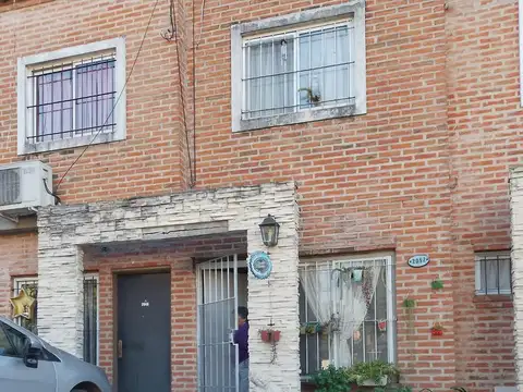 Departamento/duplex PASO DEL REY