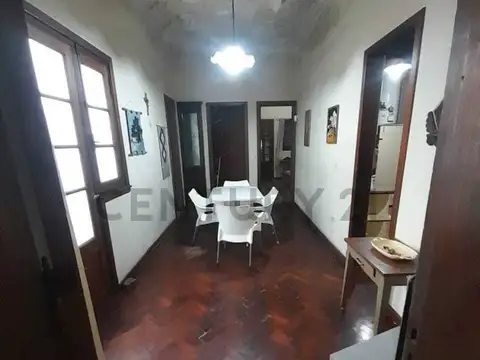 Casa 4 ambientes en Venta Villa Luro a Reciclar