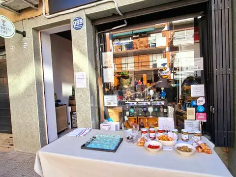 Local en venta en Villa Devoto con RENTA