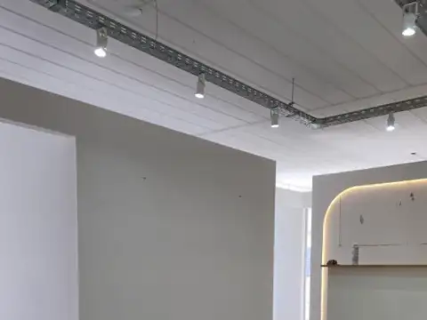 Oficina en Alquiler en Benavidez, $ 1.800.000