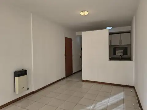 Departamento en Alquiler en Echesortu, $ 495.000