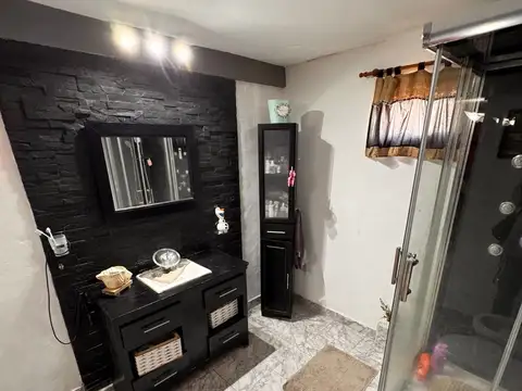 Casa 7 ambientes con 3 baños