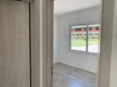 Venta casa 3 Ambientes jardin Saravi Village coch.