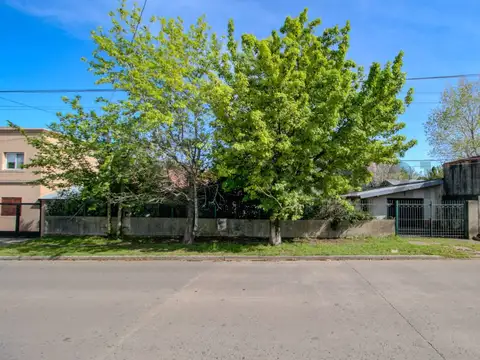 Lote en venta en Gonnet 501 e 26 y 27
