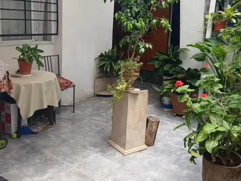 Depto Tipo Casa 5 ambientes con 1 baño