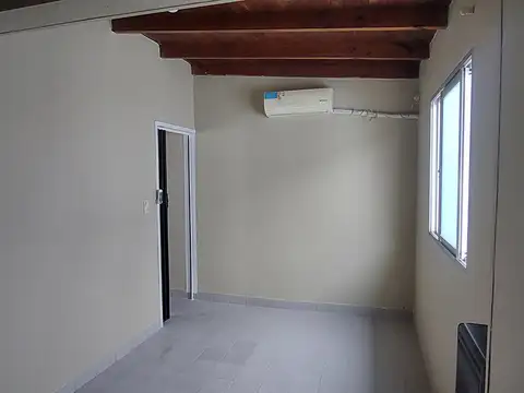Depto Tipo Casa en Alquiler de 2 dormitorios