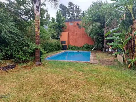 Casa 3 ambientes con 1 baño