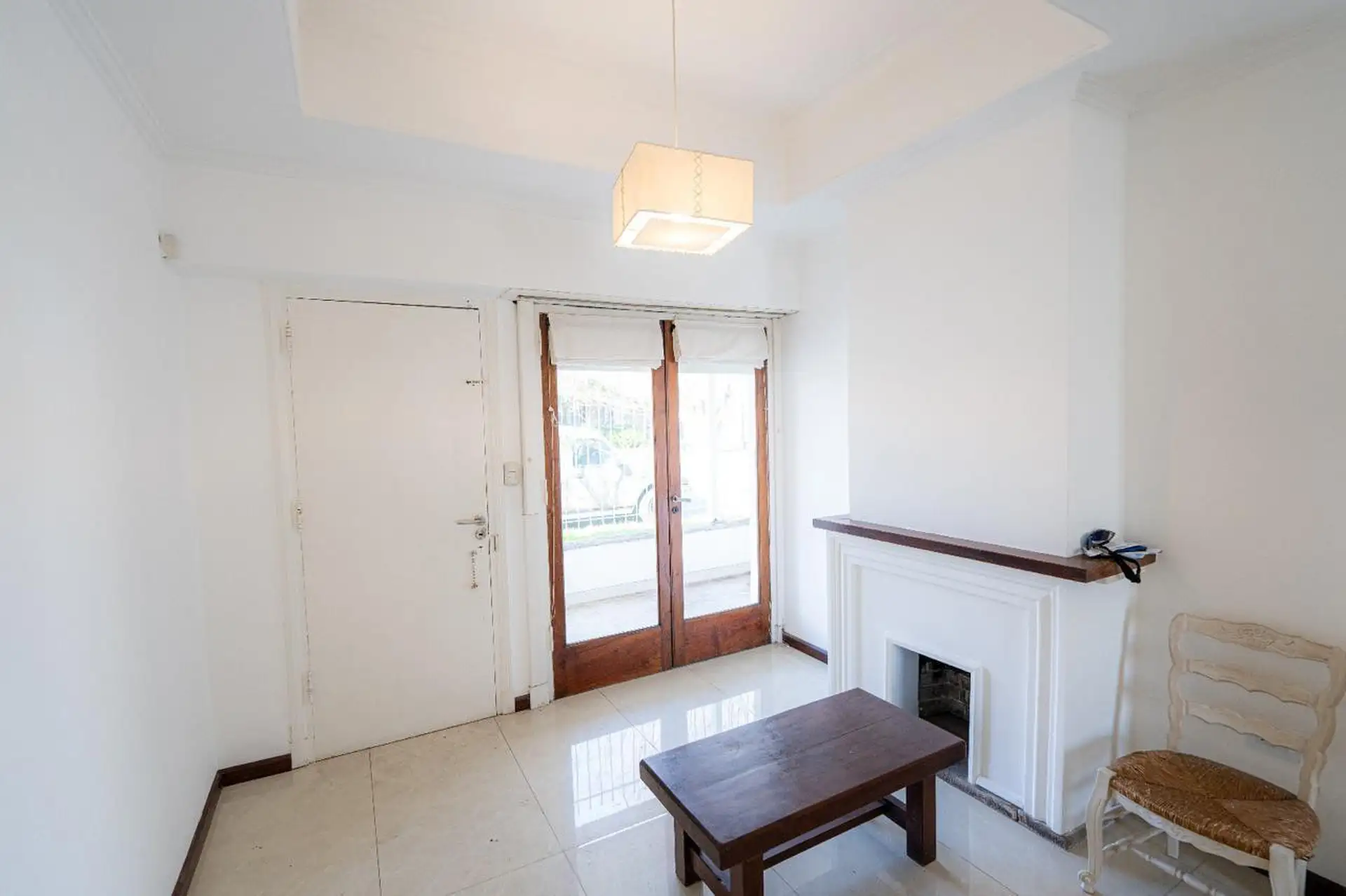 Venta de chalet 4 ambientes + 2 deptos - Corrientes 4000 - Chauvin