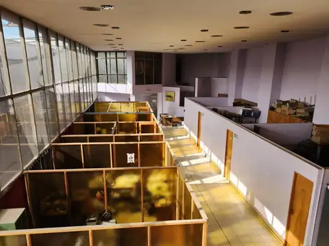 Oficina Monoambiente con 5 baños