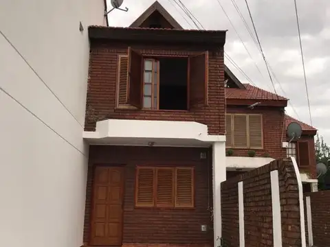 DUPLEX EN VENTA CON COCHERA