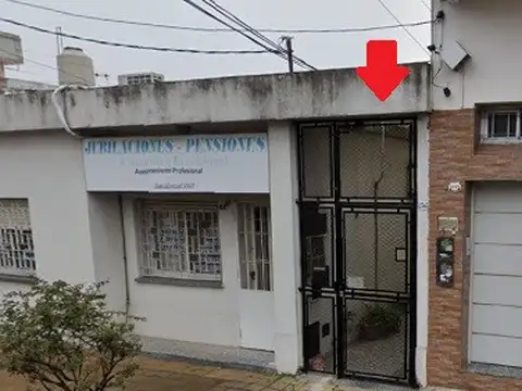 PH  de dos ambientes con patio - Marmol 2500 San Justo