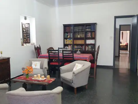 Casa en Venta en Castelar Sur, USD 150.000