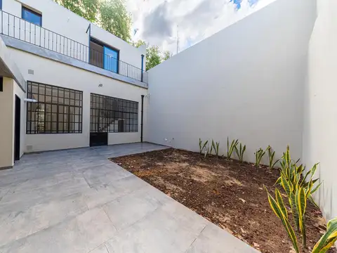 Venta casa reformada 3 dormitorios 3 baños Jardín