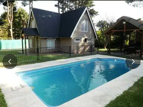 ALQUILER- CASA ALPINA- BARRIO PARQUE SAKURA, EXALTACION DE LA CRUZ 100