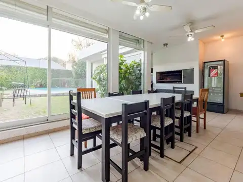 Casa en Alquiler de 5 dormitorios